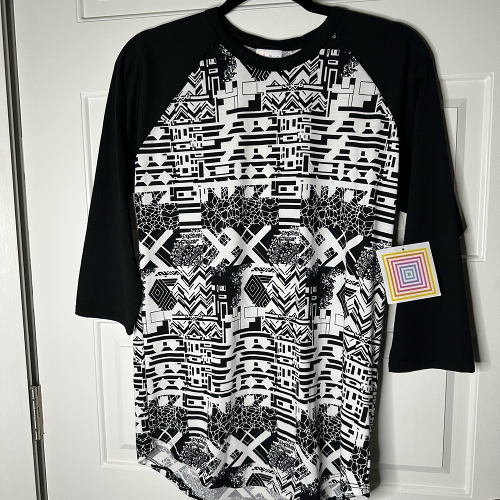 New with tags, LuLaRoe, Randy, baseball style shirt, size medium